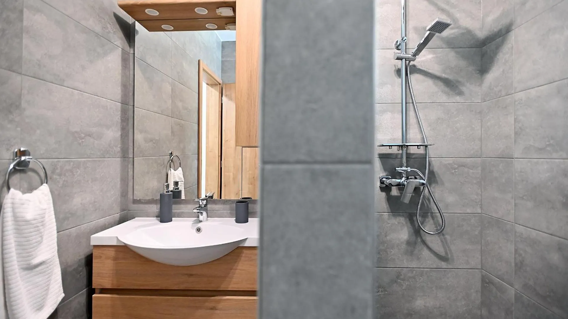 One Luxury Grand Suite Eger